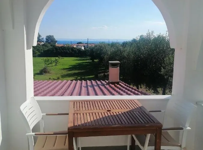 Zennova #61, Boutique In * Νικήτη